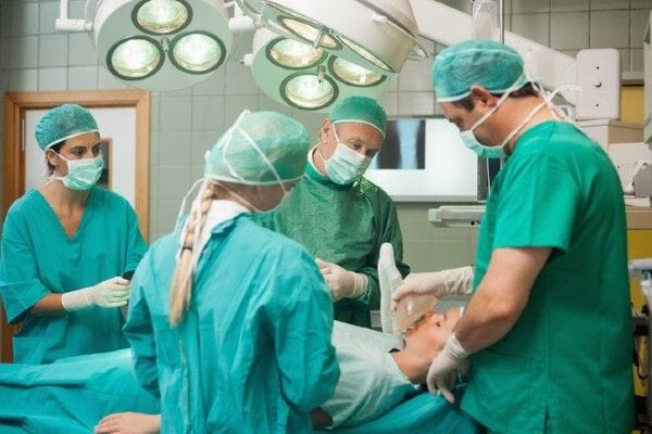 Did you know you can have breast reduction performed as a day surgery? Did you know you can have breast reduction performed as a day surgery?